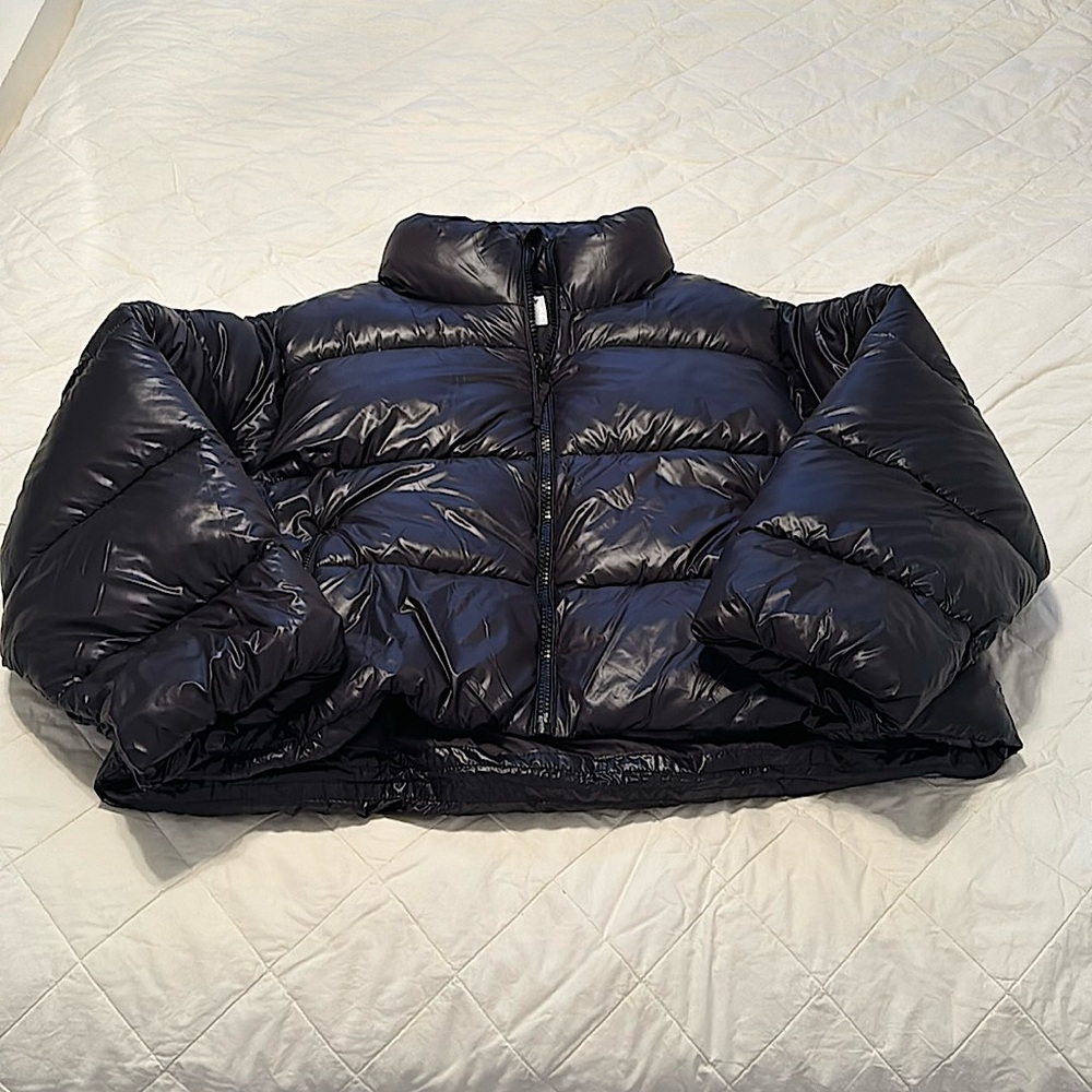 Puffer Jacket  Black size Large NWT